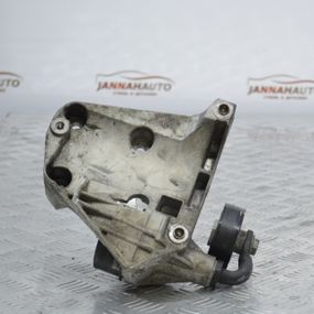 Кронштейн опора компресора BMW 7 E65 E66 3.0D БМВ 6455 7786708