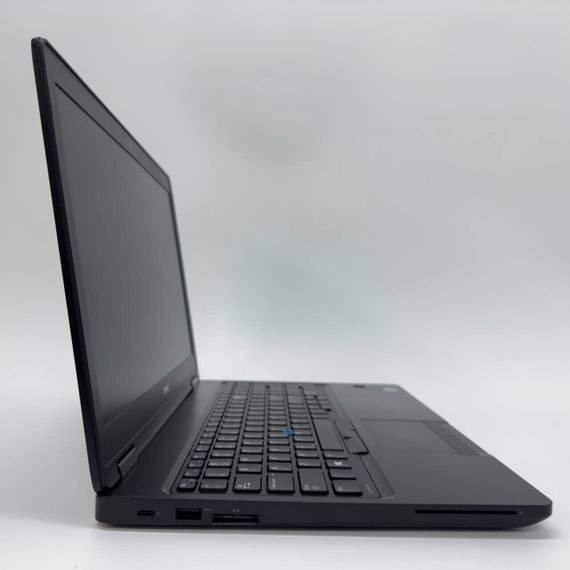 Ноутбук Dell Latitude 5580 / 15.6" (1920x1080) IPS / Intel Core i7-7820HQ (4 (8) ядра по 2.9 - 3.9 GHz) / 16 GB DDR4 / 256 GB SSD / nVidia GeForce 940MX, 2 GB GDDR5, 64-bit / WebCam / HDMI б/в + Подарунок Мишка та килимок | Зображення 5
