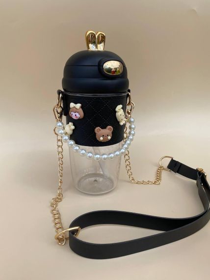 Дитяча пляшка для води  з ремінцем і стікерами  чорного кольору 580 мл | Зображення 1