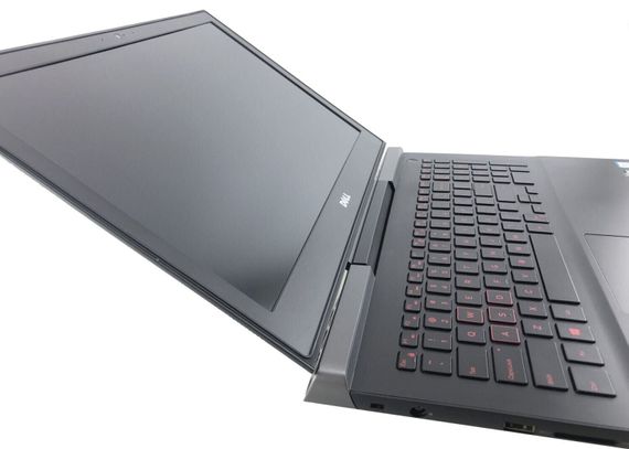Игровой ноутбук Dell Inspiron 15 7000 Gaming / 15.6" (1920x1080) IPS / Intel Core i5-7300HQ (4 ядра по 2.5 - 3.5 GHz) / 16 GB DDR4 / 240 GB SSD / nVidia GeForce GTX 1050 Ti, 4 GB GDDR5, 128-bit / WebCam б/у | Зображення 3