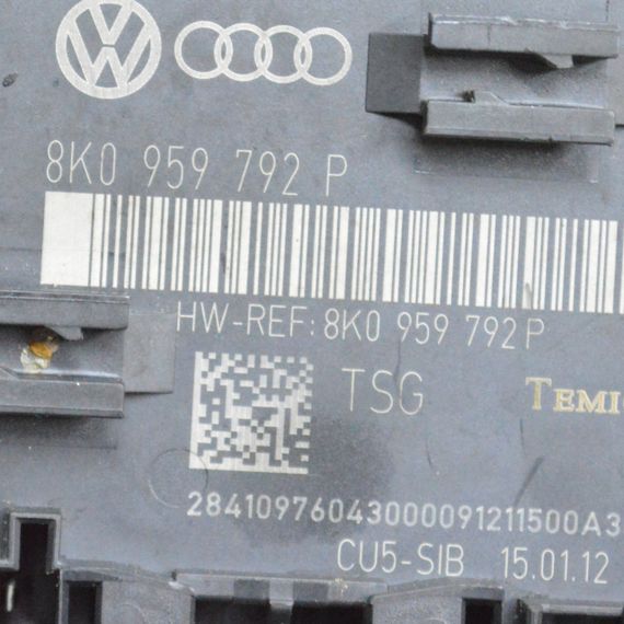 Блок комфорту Audi Q5 модуль дверей блок управління дверей передніх правих Ауді ку5 8K0959792P | Зображення 2