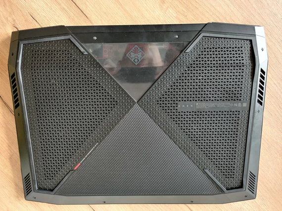 Ноутбук HP OMEN X/17.3 FHD/IPS/120Hz/i7 7820HK/16Gb/SSD500+HDD1Tb/GTX1080-8Gb | Зображення 4