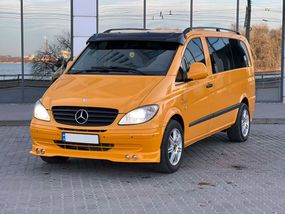 Козырек на лобовое стекло (черный глянец, 5мм) для Mercedes Vito W639 2004-2015 гг