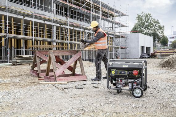 Karcher Генератор PGG 3/1 бензиновий, 230В, електростарт, max 3кВт, AVR (1.042-207.0) | Зображення 1