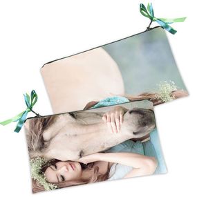 Косметичка жіноча Девушка с лошадкой 20х12 см (K_15L028)