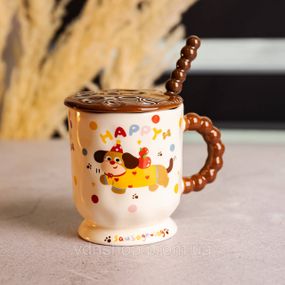 Новорічна порцелянова чашка "Весела Такса" з кришкою та ложкою 400 мл, Святкова кружка чашка для дітей на подарунок FM-17A