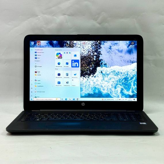 Ноутбук Б-класс HP 250 G4 / 15.6" (1366x768) TN / Intel Core i5-6200U (2 (4) ядра по 2.3 - 2.8 GHz) / 8 GB DDR3 / 128 GB SSD / Intel HD Graphics 520 / WebCam / Windows 10 Pro б/у | Зображення 1