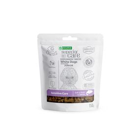 Лакомство для щенят с рыжим окрасом шерсти Nature's Protection Superior Care White Dogs Sensitive Care с лососем 150 гр
