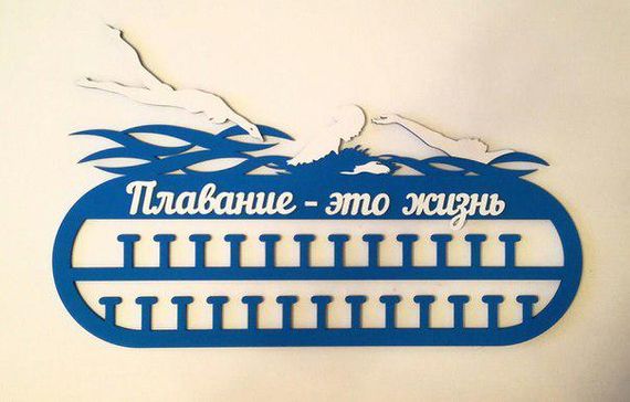 Медальниця плавання , іменна з поличкою, дерев'яна, тримач для медалей, медальниці