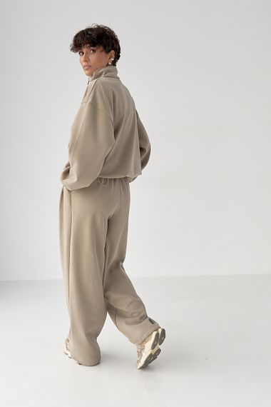 Зимовий однотонний спортивний костюм із затяжками - світло-коричневий цвет, M (є розміри) | Зображення 1