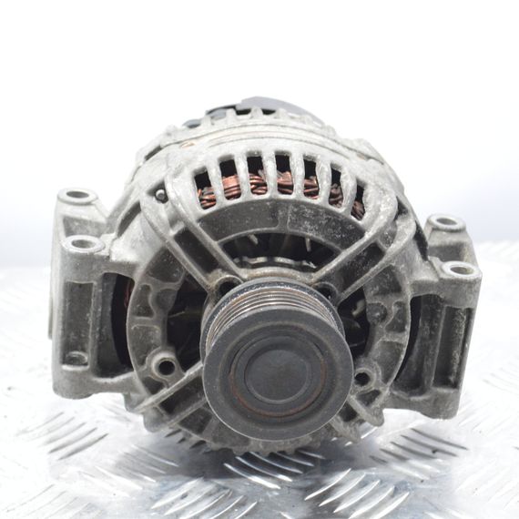 Генератор 14V 140A 1.8 / 2.0 Volkswagen Golf Passat Sharan 2005-2018 Генератор Фольксваген Гольф Пассат Шаран 06B903016AB