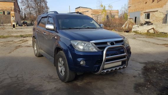 Кенгурятник F12-11 (нерж) для Toyota Fortuner 2006-2015 гг | Зображення 1