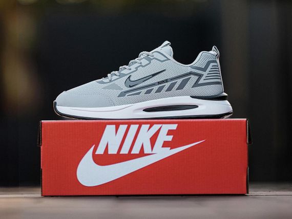 Кросівки чоловічі Nike Grey