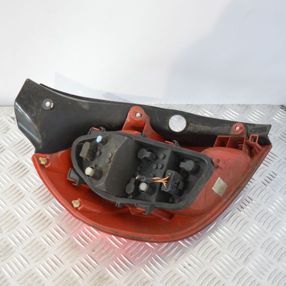 Ліхтар задній правий Renault Clio III 2005-2012 хетчбек Фара стоп задня права Рено Кліо 3 | Зображення 2