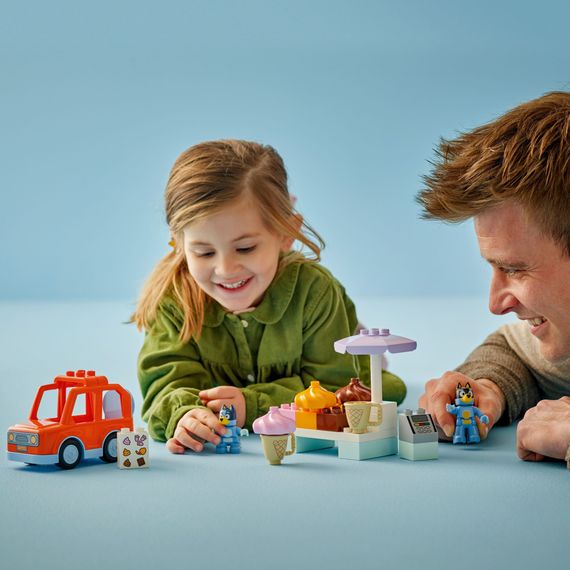 Конструктор LEGO DUPLO Bluey Подорож із морозивом із Блуї (10458) | Зображення 6