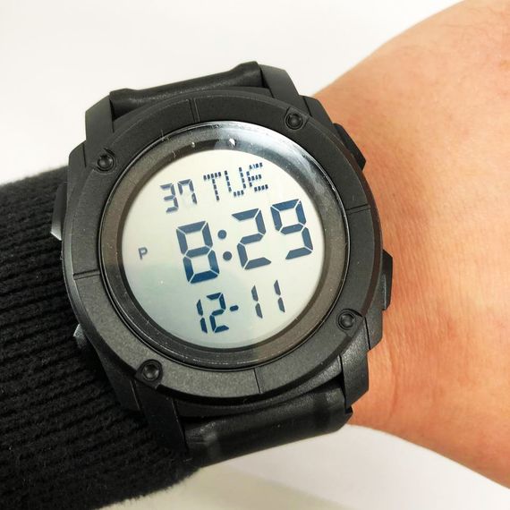 Годинник наручний чоловічий SKMEI 1853BKWT BLACK-WHITE, армійський годинник протиударний. Колір: чорний | Зображення 4