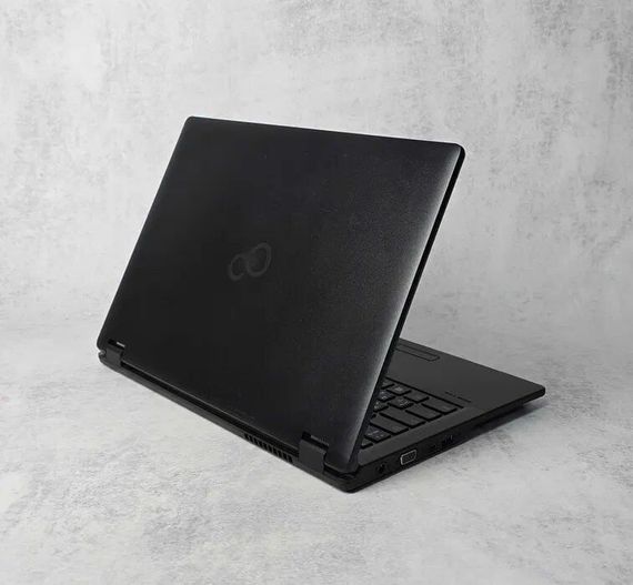 Ультрабук Fujitsu LifeBook E548 / 14" (1920x1080) IPS / Intel Core i5-8350U (4 (8) ядра по 1.7 - 3.6 GHz) / 8 GB DDR4 / 256 GB SSD / Intel UHD Graphics 620 / WebCam / Win 10 Pro б/у | Зображення 2