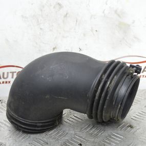 Патрубок повітряного фільтра 2.5 CRDI Kia Sorento 2006-2009 Трубка повітря Кіа Соренто 282103E700