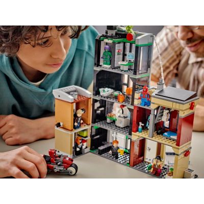 Конструктор LEGO Super Heroes Человек-паук против Оскорпа (76324) | Зображення 3