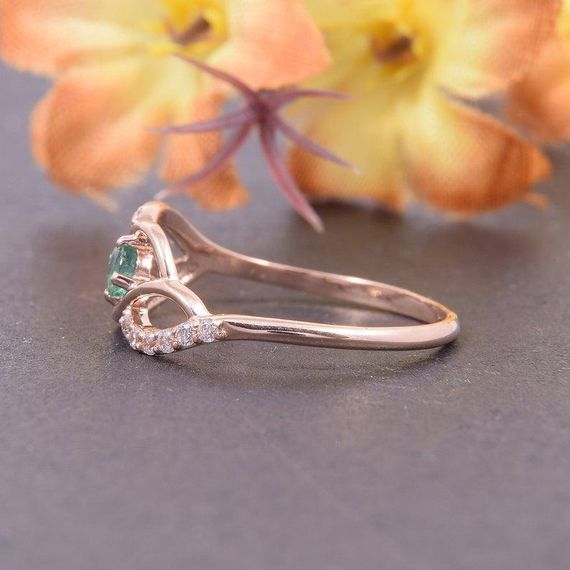 Кольцо из красного золота с изумрудом 19 | Зображення 3