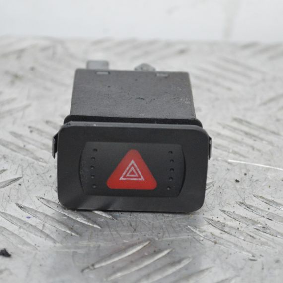 Кнопка аварійки Volkswagen Golf IV ввімкнення аварійного сигналу Фольксваген Гольф 4 1J0953235J