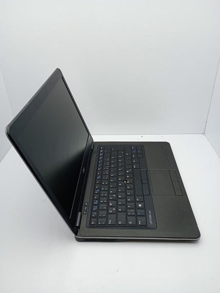 Ноутбук Dell Latitude E7440 / 14" (1366x768) TN / Intel Core i5-4300U (2 (4) ядра по 1.9 - 2.9 GHz) / 8 GB DDR3 / 120 GB SSD / Intel HD Graphics 4400 / WebCam б/в | Зображення 4