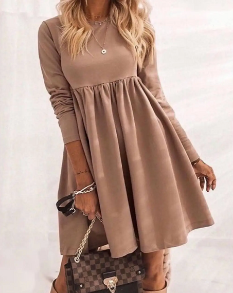 Женское трикотажное платье с свободной юбкой MI697 цвет коричневый, размер 50/52