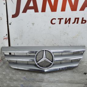 Решітка радіатора Mercedes B-Class W245 2005-2011 Решітка бампера Мерседес Б-Клас в245 A1698881660