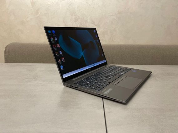 Ультрабук HP ZBook Firefly 14 G8 / 14" (1920x1080) IPS / Intel Core i7-1185G7 (4 (8) ядра по 1.2 - 4.8 GHz) / 16 GB DDR4 / 256 GB SSD M.2 / Intel Iris Xe Graphics / Fingerprint / WebCam б/у | Зображення 4
