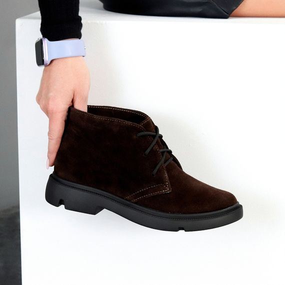 Модні практичні низькі черевики натуральна замша колір Шоколад