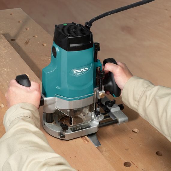 Фрезер мережний Makita MT M3602B (1650 Вт, 12 мм, 22000 хв-1) | Зображення 6