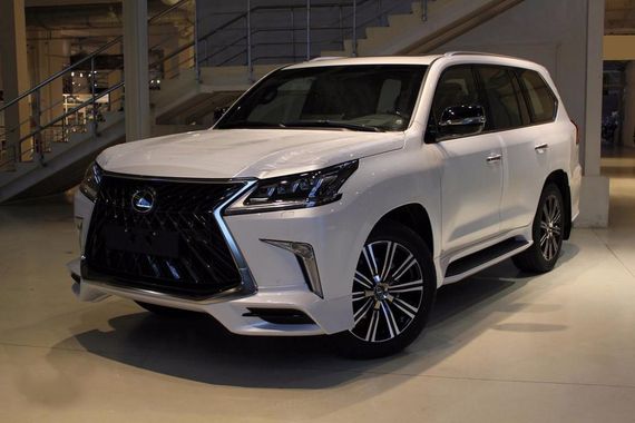 Бокові пороги (дизайн Lexus 2016-2024) Чорний колір для Lexus LX570/450d | Зображення 1