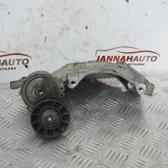 Кронштейн кріплення генератора 2.0 HDI Peugeot Expert 407 2007-... Лапа опора генератора Пежо Експерт 9650034280 | Зображення 1