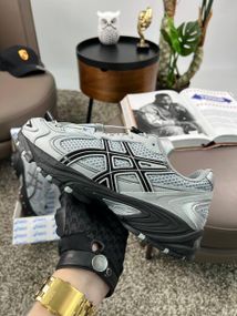 Чоловічі кросівки ASICS Gel-Kahana TR V4 Grey Black (замша , текстиль) весна / літо / осінь 44 28 см