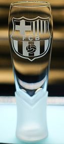 Пивний келих крафтовий 440 мл Barcelona з гравіюванням подарунок для фаната ФК Барселона футбольний кухоль
