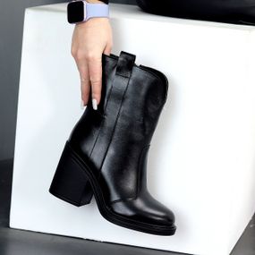 Черные кожаные зимние ботильоны казаки ковбойки на устойчивом каблуке 40
