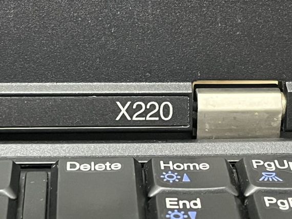 Нетбук Б-клас Lenovo X220 / 12.5" (1366x768) TN / Intel Core i5-2520M (2 (4) ядра по 2.5 - 3.2 GHz) / 4 GB DDR3 / 120 GB SSD / Intel HD Graphics 3000 / WebCam б/в | Зображення 8
