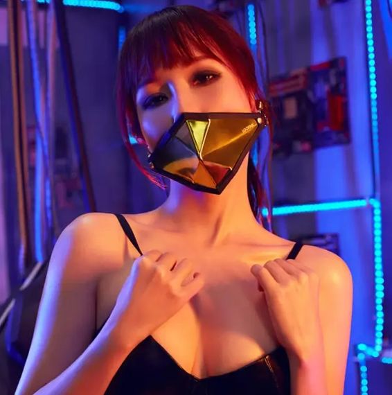 Маска кляп кіберпанк золотиста Lockink | Зображення 3