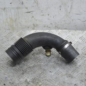 Патрубок повітряного фільтра Fiat Doblo 1.3 MJTD 2000-2009 Патрубок повітряний Фіат Добло A947