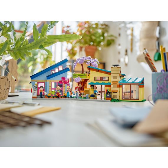 Конструктор LEGO Friends Родинні будинки Оллі й Пейслі 1126 деталей (42620) | Зображення 9