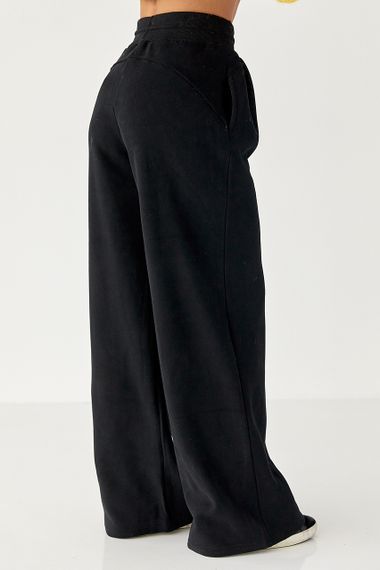 Теплі однотонні спортивні штани зі складками - чорний цвет, XL (є розміри) | Зображення 1