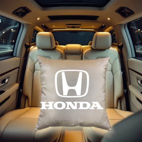 Авто Подушка c вышивкой логотипа марки хонда Honda бежевый автомобилисту 00185