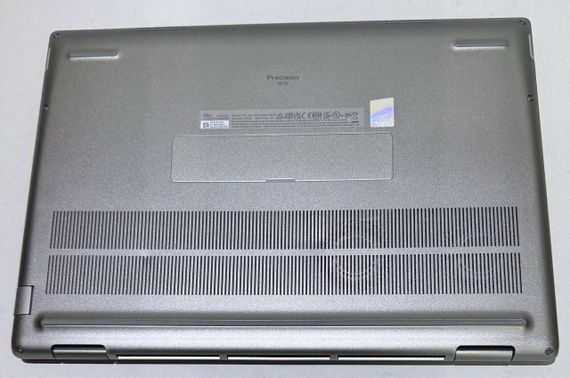 Ноутбук Dell Precision 7670 / 16" (1920x1200) IPS / Intel Core i5-12600HX (12 (16) ядер по 2.5 - 4.6 GHz) / 16 GB DDR5 / 512 GB SSD / Intel UHD Graphics / WebCam б/в | Зображення 2