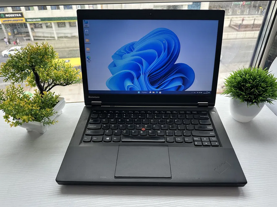 Ноутбук Lenovo T440P 14.1" HD i5 Nvidia 720 M 2 Gb Video  Б/У