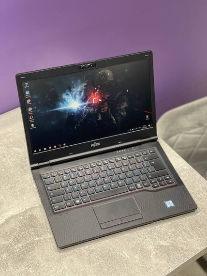 Ноутбук Fujitsu Lifebook E548 / 14" (1920x1080) IPS / Intel Core i5-8250U (4 (8) ядра по 1.6 - 3.4 GHz) / 8 GB DDR4 / 240 GB SSD / Intel HD Graphics 620 / WebCam б/в | Зображення 1