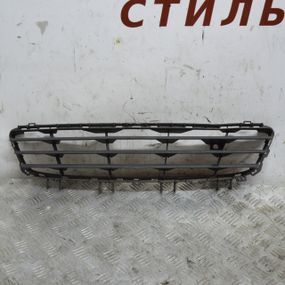 Решітка бампера Opel Astra H 2004-2007 Решітка переднього бампера Опель Астра H