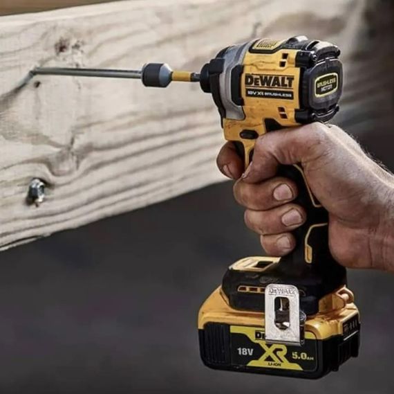 Шурупокрут акумуляторний ударний DeWalt без АКБ та ЗП DCF850NT | Зображення 2