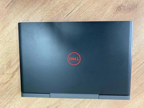 Ноутбук Dell Inspiron 7577 15.6" IPS i7 7700HQ 16Gb SSD256+HDD1Tb GTX1060 MaxQ | Зображення 4