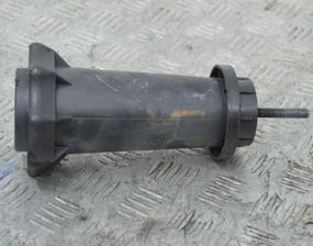 Болт кріплення запасного колеса Audi A4 B5 1997-2000 Тримач запаски Ауді а4 б5 8D0803899B