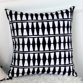 Подушка декоративная Soft Black and white ornament 45х45 см (45PST_FLORA009)